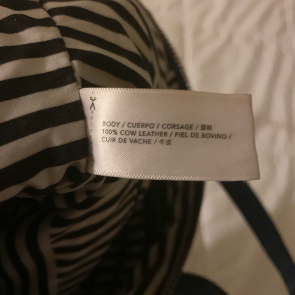 ❤️HOST❤️PICK❤️ K♠️ SATURDAY crossbody w/ dust bag in a separate listing. - Picture 15 of 16